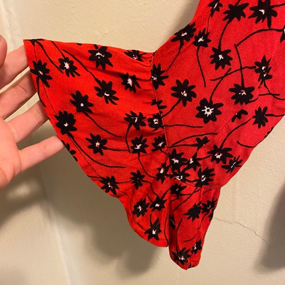 Express Floral V-Neck NWT - Picture 3 of 4